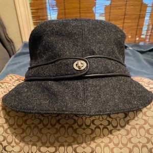 Coach Gray Wool Bucket Hat✨